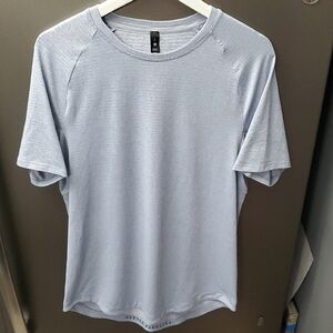 lululemon Light Blue/Gray Men's Short Sleeve Tee
